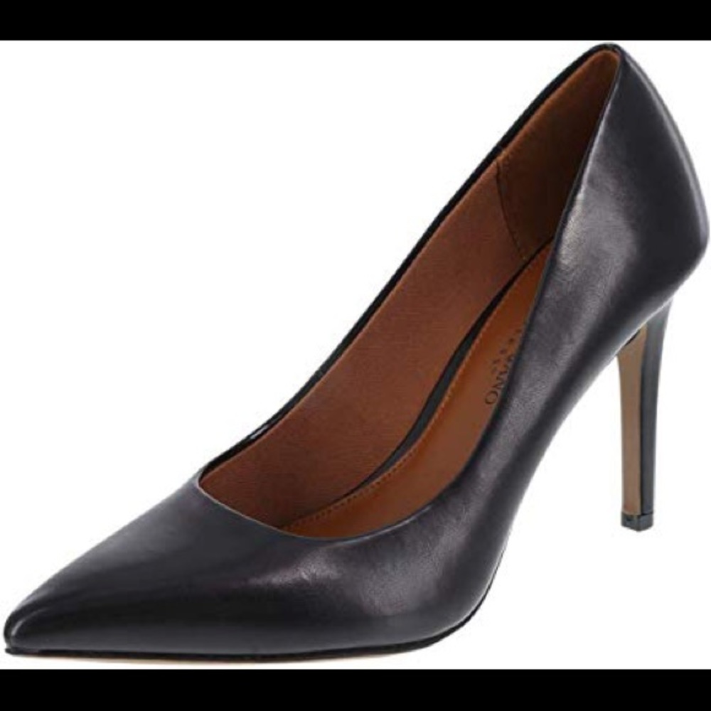 Christian Siriano Pump
